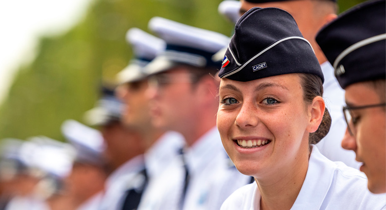 La Police Nationale Recrute Ses Futurs Cadets De La République ...